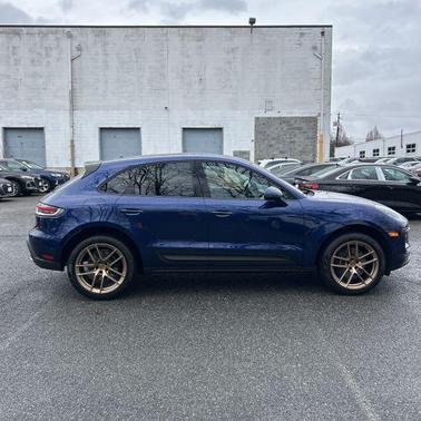 2025 Porsche Macan T