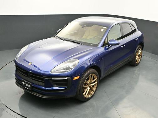 2025 Porsche Macan T