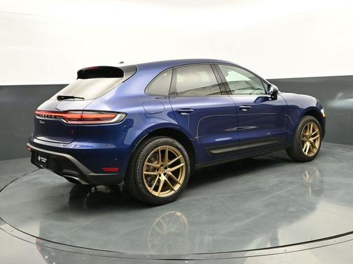 2025 Porsche Macan T