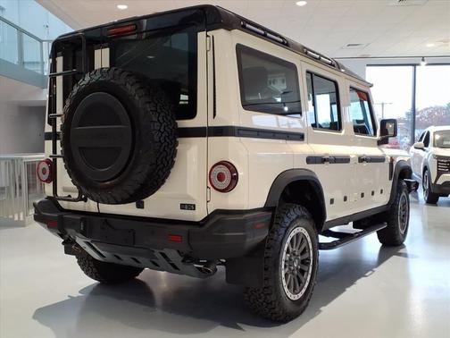 2024 INEOS Grenadier Fieldmaster