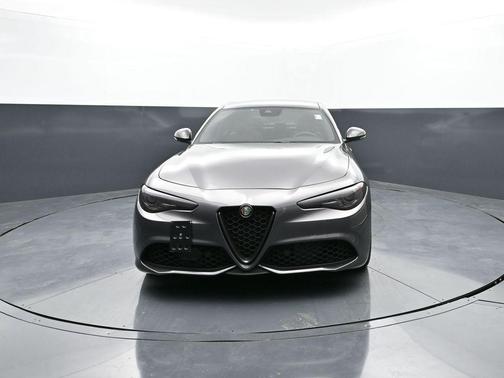 Vesuvio Gray Metallic 2020 Alfa Romeo Giulia Ti Sport