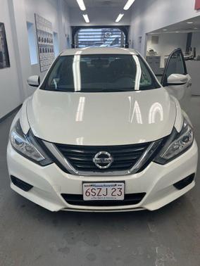 Glacier White 2018 Nissan Altima 2.5 SL