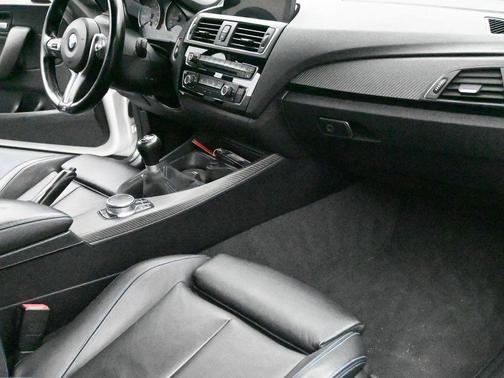 Alpine White 2017 BMW M2 Base