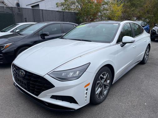 2022 Hyundai SONATA SEL
