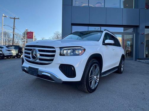 White 2024 Mercedes-Benz GLS 450 4MATIC