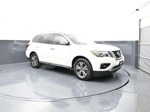 Glacier White 2019 Nissan Pathfinder SL