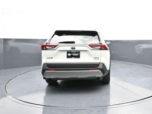 Blizzard Pearl 2022 Toyota RAV4 Hybrid Limited