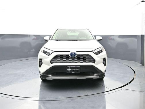 Blizzard Pearl 2022 Toyota RAV4 Hybrid Limited