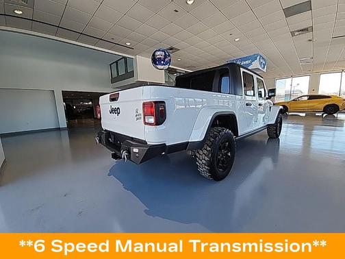 2021 Jeep Gladiator Willys 4x4