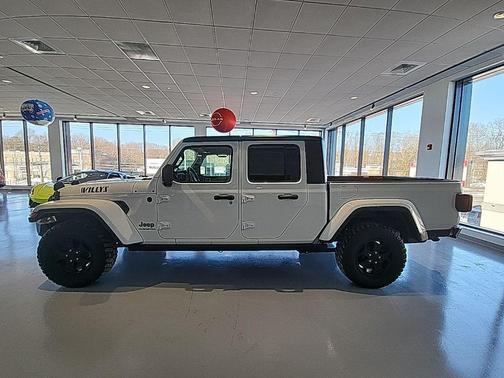 2021 Jeep Gladiator Willys 4x4