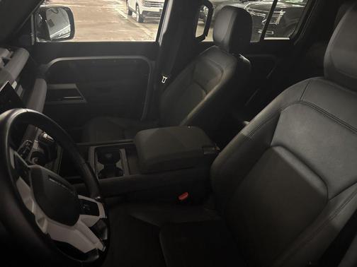 2023 Land Rover Defender 110 S