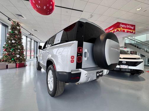 2023 Land Rover Defender 110 S