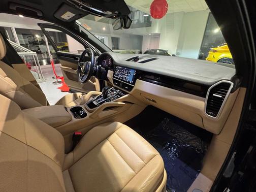 2023 Porsche Cayenne Cayenne
