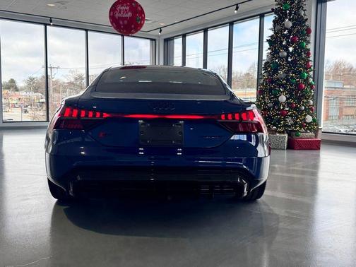 2023 Audi RS e-tron GT quattro