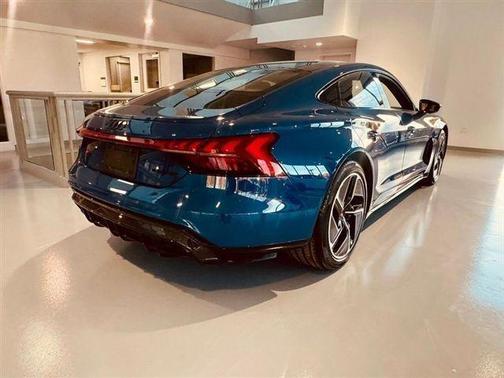 2023 Audi RS e-tron GT quattro