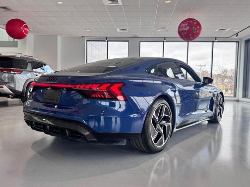 2023 Audi RS e-tron GT quattro