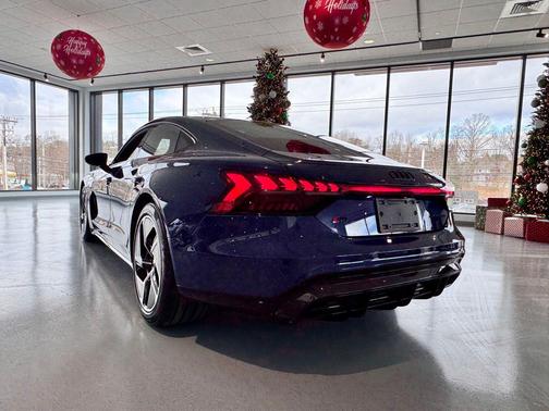 2023 Audi RS e-tron GT quattro