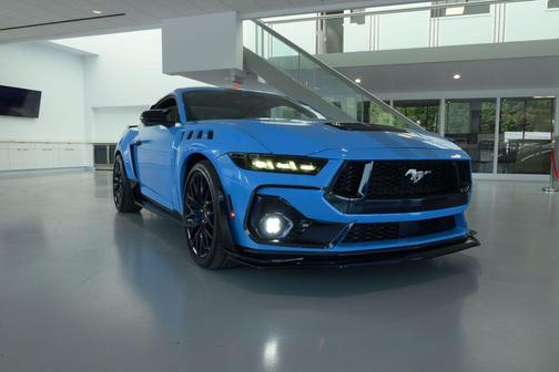 Grabber Blue Metallic 2024 Ford Mustang GT Premium