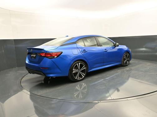 Electric Blue Metallic 2021 Nissan Sentra SR