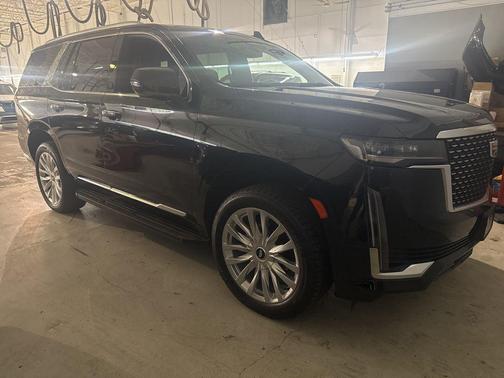 2022 Cadillac Escalade Luxury