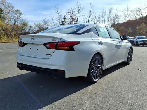 2024 Nissan Altima SR VC-Turbo FWD