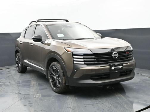 Canyon Bronze Metallic 2026 Nissan Kicks SR