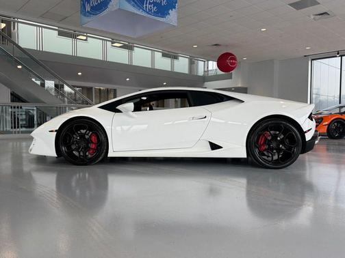 2016 Lamborghini Huracan LP580-2