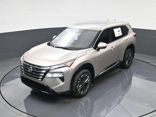 Champagne Silver/Black 2026 Nissan Rogue Platinum
