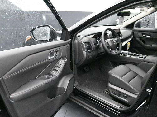 Super Black 2026 Nissan Rogue Dark Armor