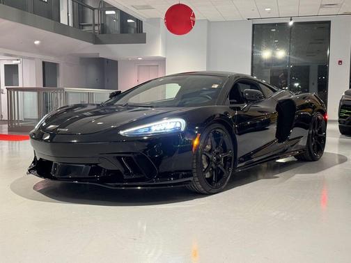 2020 McLaren GT Base