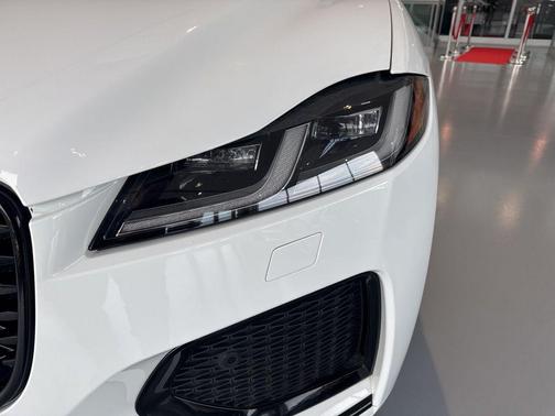 2025 Jaguar F-PACE R-Dynamic S P250 AWD Automatic