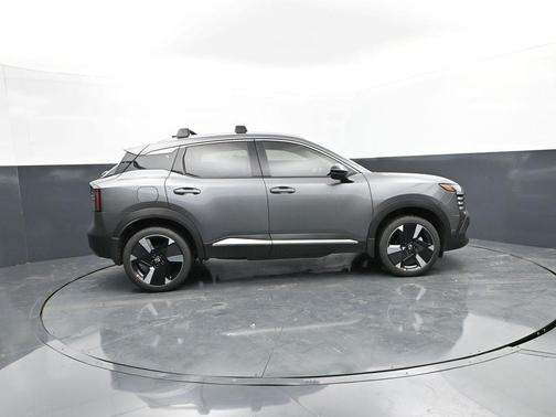 Gun Metallic 2026 Nissan Kicks SR