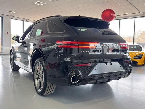 2024 Genesis GV70 3.5T AWD Sport