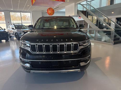 2022 Jeep Wagoneer Series III 4x4