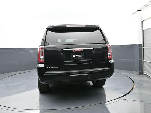 Onyx Black 2016 GMC Yukon SLT