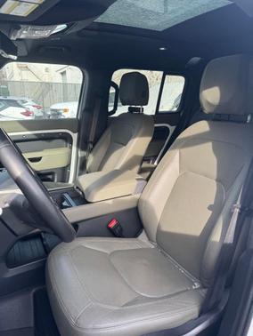 2024 Land Rover Defender 110 P300