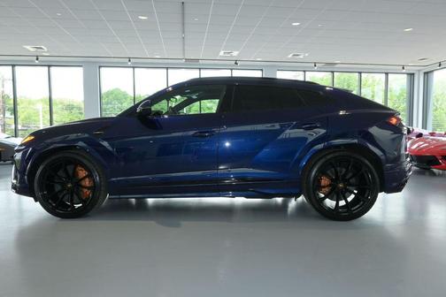 Blue 2019 Lamborghini Urus Base