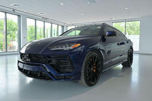 Blue 2019 Lamborghini Urus Base