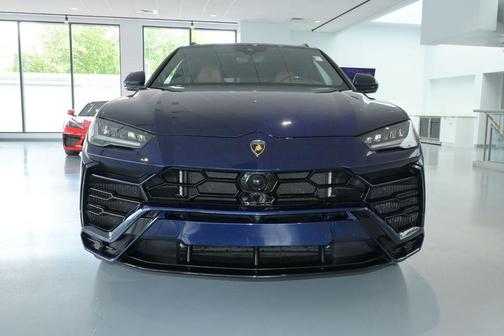 Blue 2019 Lamborghini Urus Base