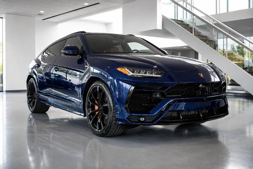 Blue 2019 Lamborghini Urus Base