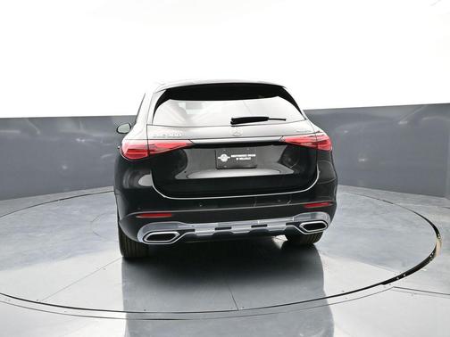 Black 2026 Mercedes-Benz GLC 300 4MATIC
