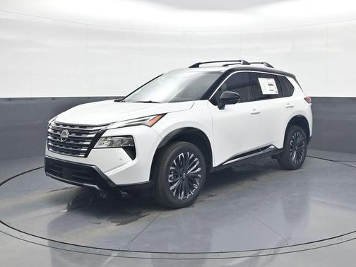 Everest White Pearl Tricoat 2026 Nissan Rogue Platinum