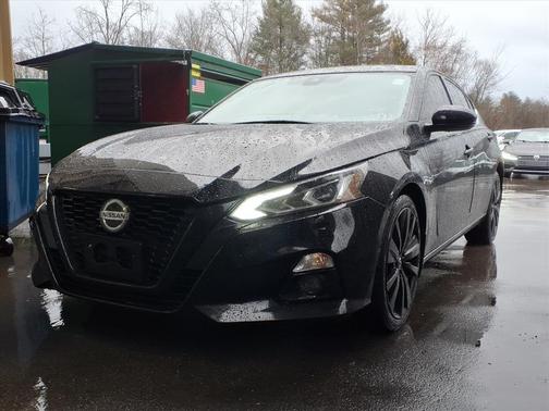 2022 Nissan Altima SR Intelligent AWD