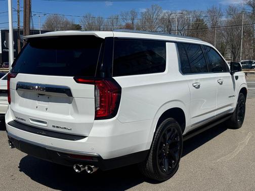 Summit White 2021 GMC Yukon XL Denali