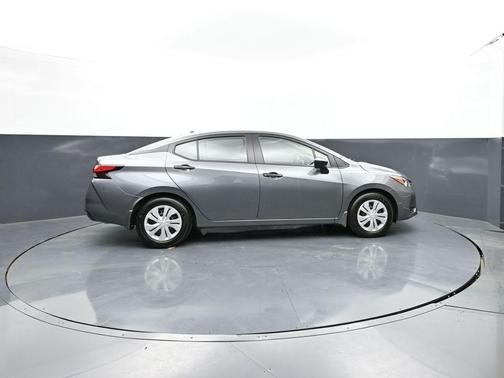 Gun Metallic 2024 Nissan Versa 1.6 S