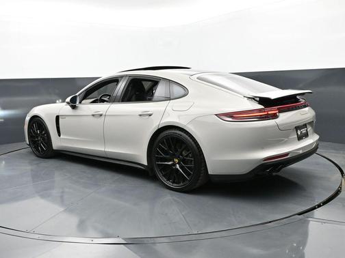 2020 Porsche Panamera 4 10 Years Edition