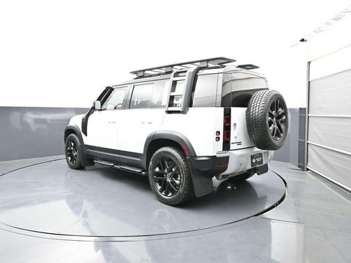 Fuji White 2020 Land Rover Defender 110 HSE