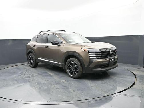 Canyon Bronze Metallic 2026 Nissan Kicks SR