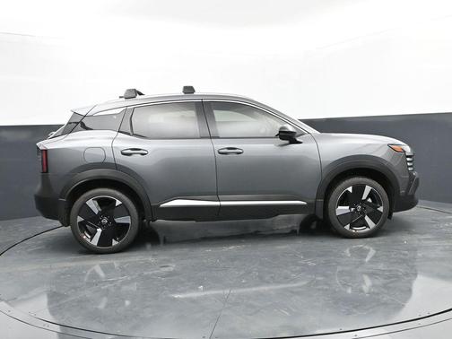 Gun Metallic 2026 Nissan Kicks SR