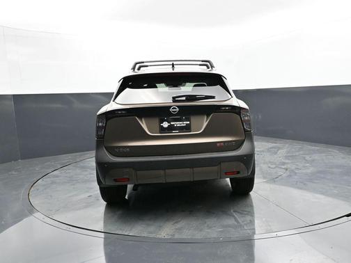 Canyon Bronze Metallic 2026 Nissan Kicks SR